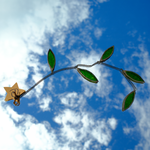 5 Leaf Vine Suncatcher